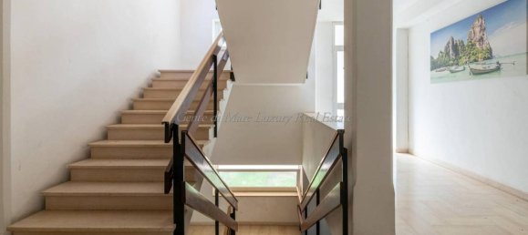 Квартира с 6 комнатами в Остуни, Италия № 72272 2