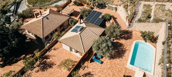 Вилла с 4 спальнями в Чефалу, Италия № 266219 5