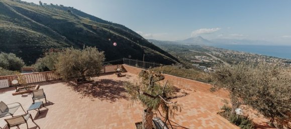 Вилла с 4 спальнями в Чефалу, Италия № 266219 9