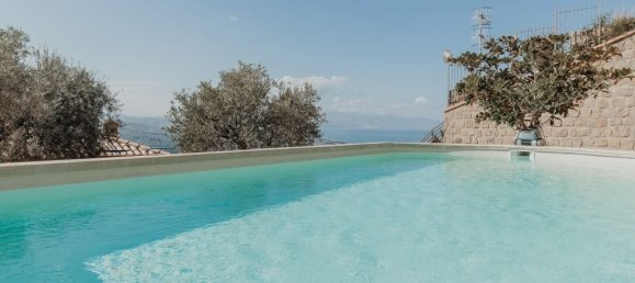 Вилла с 4 спальнями в Чефалу, Италия № 266219 3