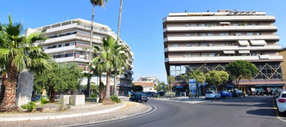 Propriété commerciale à Pescara, Italy 837m² No. 278732 13