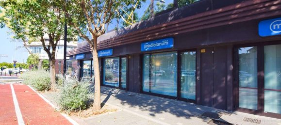 Propriété commerciale à Pescara, Italy 837m² No. 278732 24