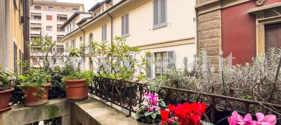 5-Zimmer Wohnung in Milan, Italy, Nr. 247271 11