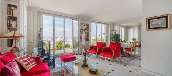 5 bedrooms Apartment in Paris, France No. 144672 2