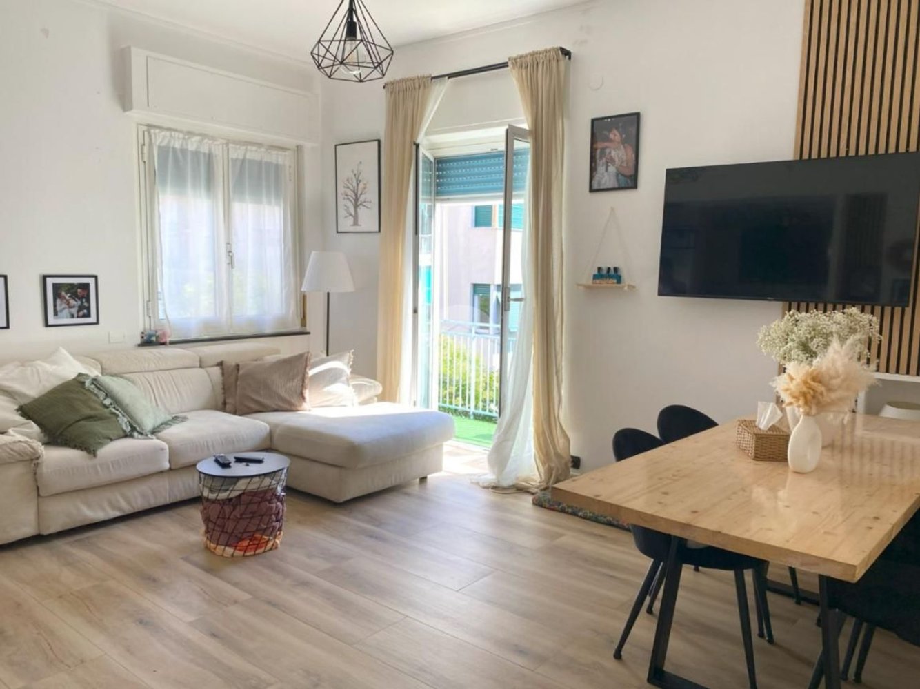 4 غرف نوم شقة في Genoa, Italy رقم 383097