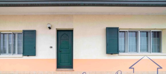 2 bedrooms Villa in Cervia, Italy No. 268535 2