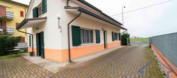 2 bedrooms Villa in Cervia, Italy No. 268535 6