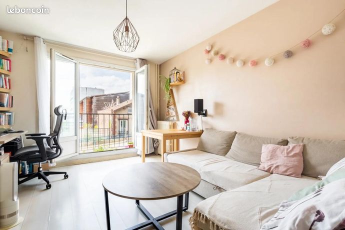 2 غرف نوم شقة في Pantin, France رقم 358511