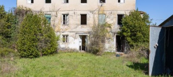 8 bedrooms House in Lucca, Italy No. 68401 5