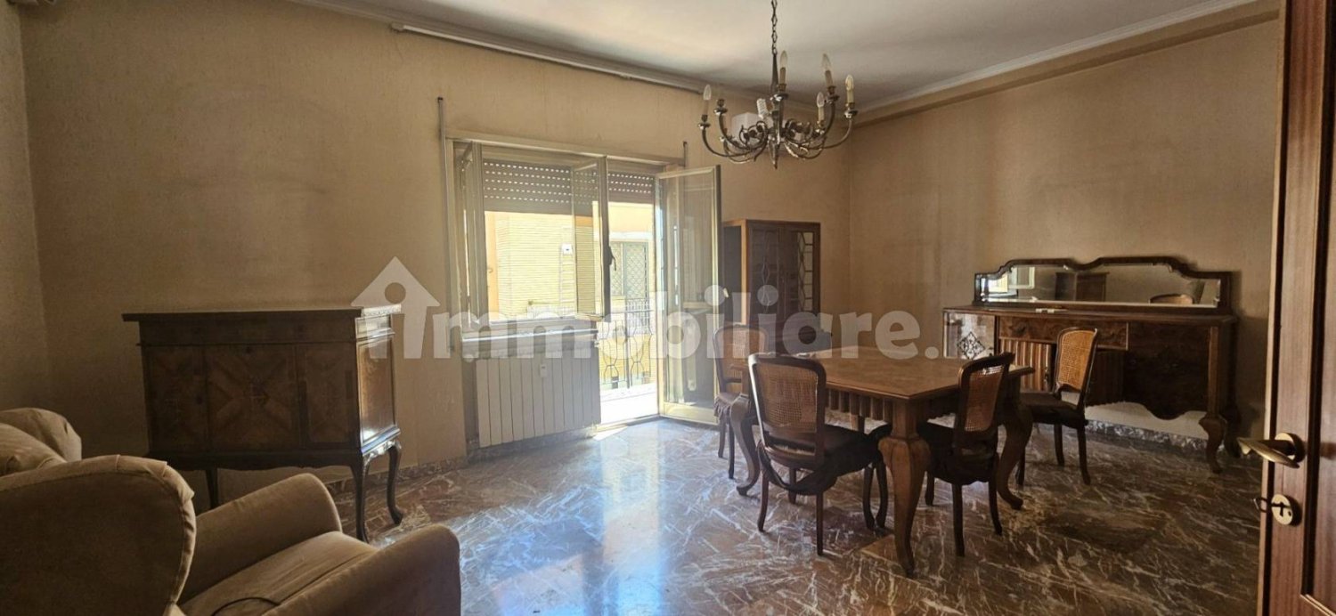 2 غرف نوم شقة في Monterotondo, Italy رقم 268561