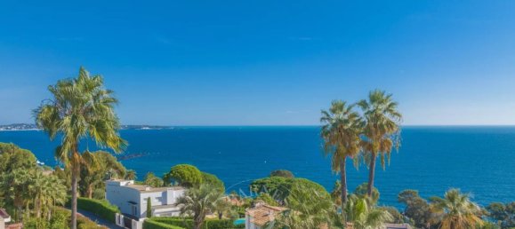 6 bedrooms Villa in Cannes, France No. 246457 3
