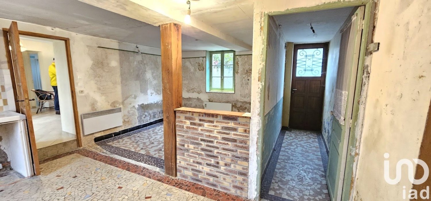 6-Zimmer Haus in La Chaussee-d'Ivry, France, Nr. 43830