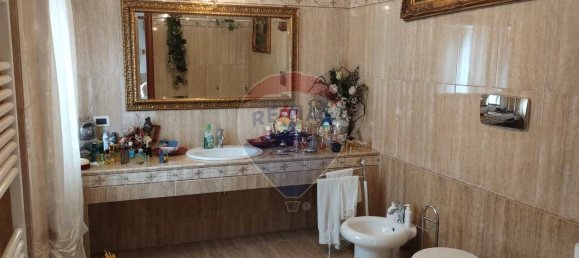 10-salle Maison à Monte Sant'Angelo, Italy No. 265301 24