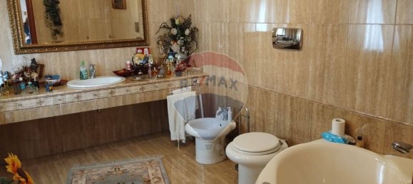 10-salle Maison à Monte Sant'Angelo, Italy No. 265301 28