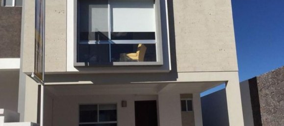 Casa de 3 dormitorios en Querétaro, Mexico No. 164984 2