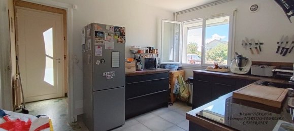 Casa de 3 dormitorios en Vierzon, France No. 260140 6