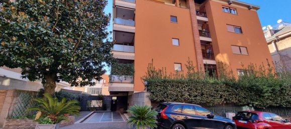 3 bedrooms Apartment in Rome, Italy No. 276541 11