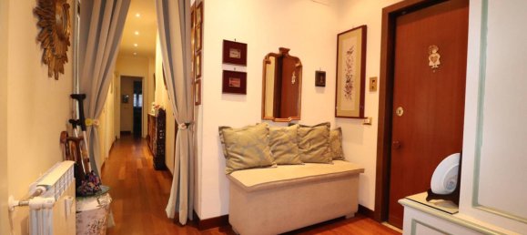 3 bedrooms Apartment in Rome, Italy No. 276541 14