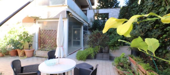 3 bedrooms Apartment in Rome, Italy No. 276541 6