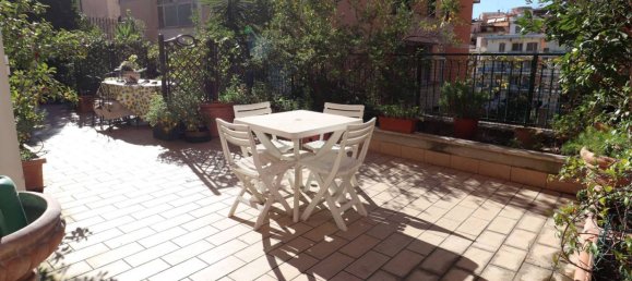 3 bedrooms Apartment in Rome, Italy No. 276541 4