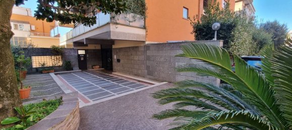 3 bedrooms Apartment in Rome, Italy No. 276541 8