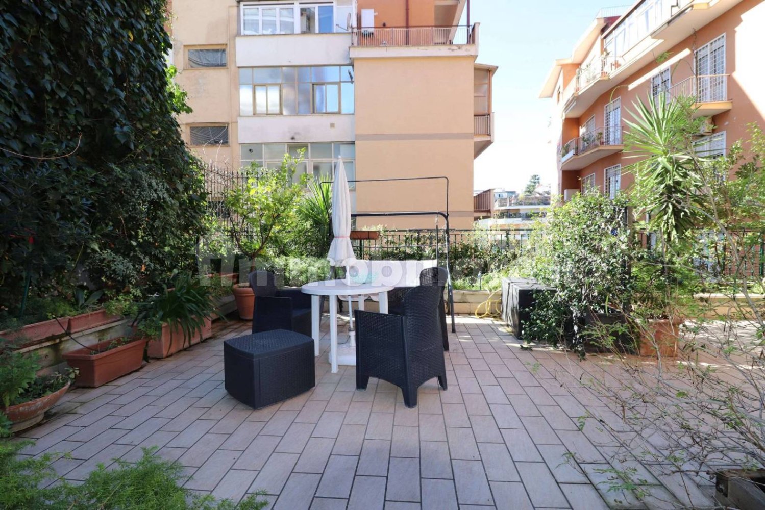 3 bedrooms Apartment in Rome, Italy No. 276541