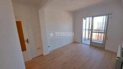 Apartamento de 3 dormitorios en Parla, Spain No. 265940