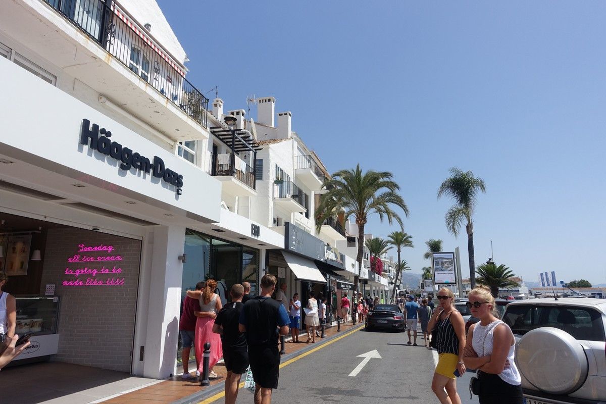 100m² Commercial property in Marbella, Spain No. 131541