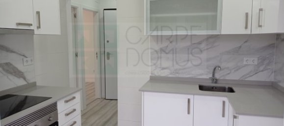 1 bedroom Apartment in Lisbon, Portugal No. 151966 2