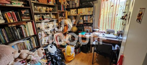 2 bedrooms Apartment in Villemomble, France No. 169146 9