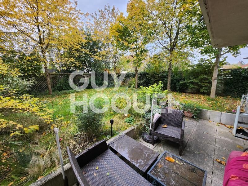 2 bedrooms Apartment in Villemomble, France No. 169146