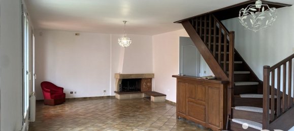 3 Schlafzimmer Haus in Mitry-Mory, France, Nr. 325862 2