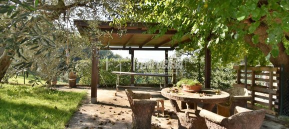 5-salle Appartement à Colmurano, Italy No. 5622 25