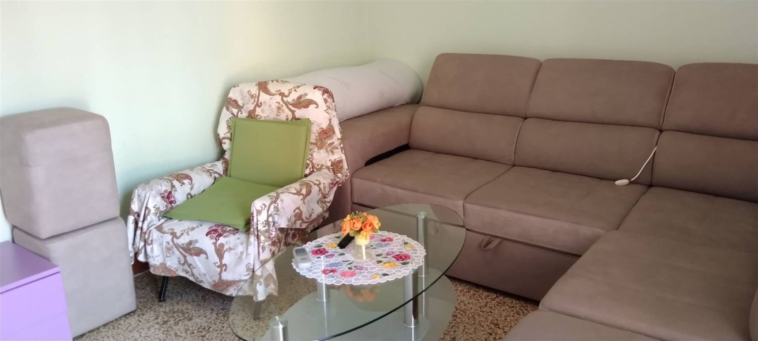 3 bedrooms Apartment in Modena, Italy No. 120998