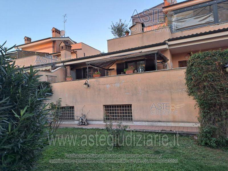 4 Schlafzimmer Villa in Rome, Italy, Nr. 320086