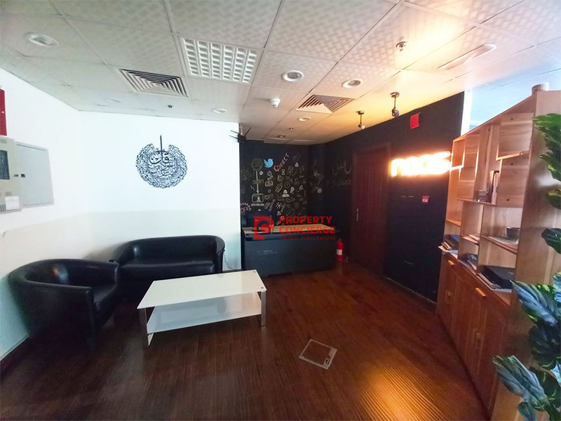 122m² Office in Barsha Heights (Tecom), UAE No. 16192