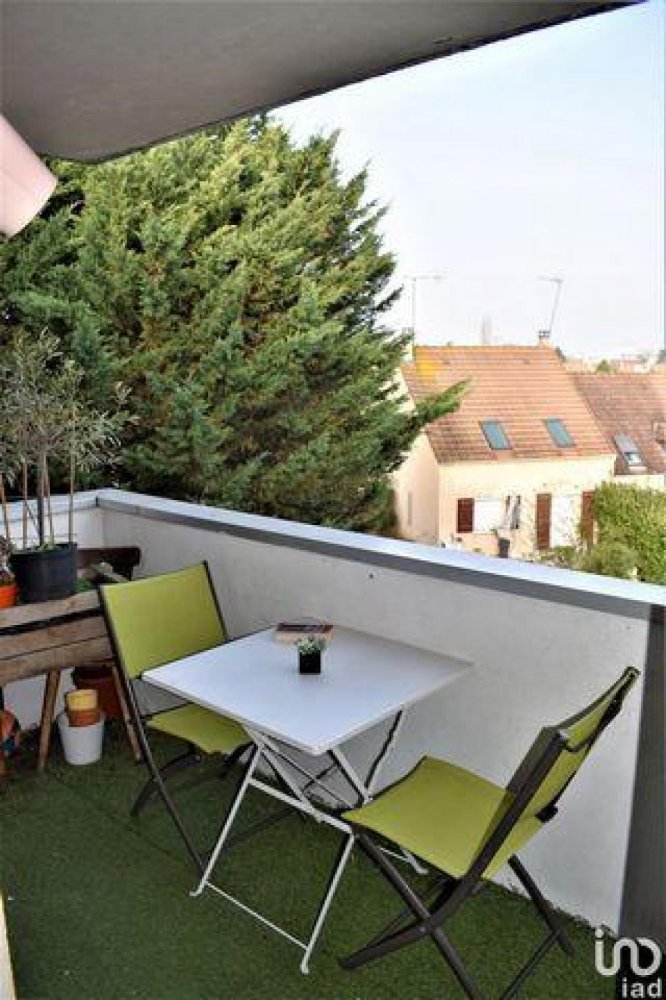 Apartamento com 2 quartos em condomínio em Lognes, France N.º 24088