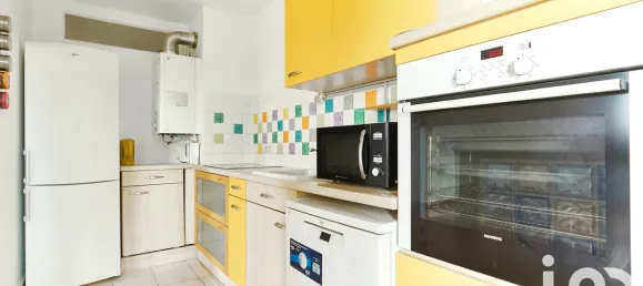 3 rooms Apartment in Guyancourt, France No. 321620 5