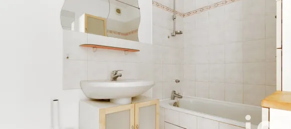 3 rooms Apartment in Guyancourt, France No. 321620 10