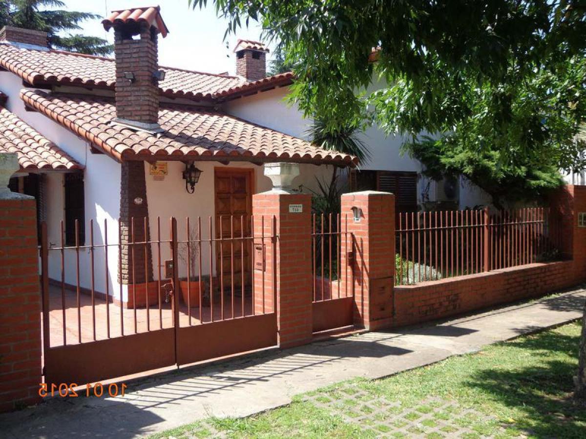 4 غرف نوم منزل في Ituzaingo, Argentina رقم 18385