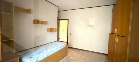 Apartamento de 3 habitaciónes en Rome, Italy No. 26642 45