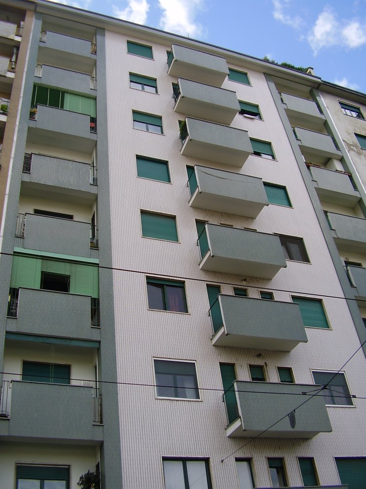 Квартира с 2 спальнями в Милан, Италия № 241726