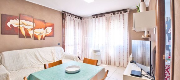 4 rooms Apartment in Romentino, Italy No. 276040 9