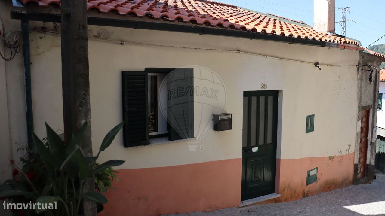 2 غرف نوم منزل في Mesao Frio, Portugal رقم 185078