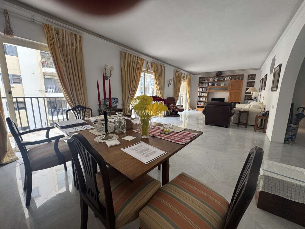 Apartamento T3 em Saint Julian's, Malta N.º 2844