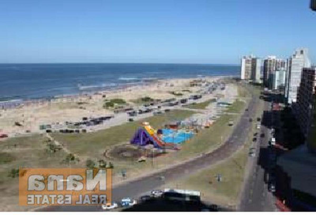 6 bedrooms Apartment in Maldonado, Uruguay No. 11195