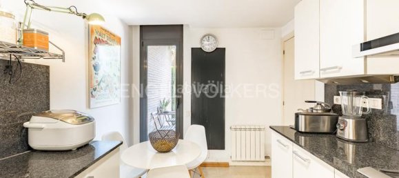 5 bedrooms House in Premia De Mar, Spain No. 135692 7