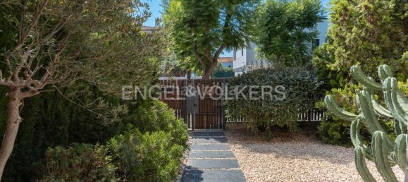 5 bedrooms House in Premia De Mar, Spain No. 135692 5