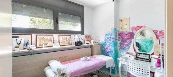 5 bedrooms House in Premia De Mar, Spain No. 135692 18