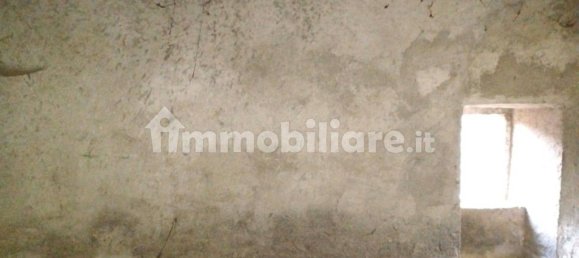 59m² Warehouse in Spoleto, Italy No. 87826 2